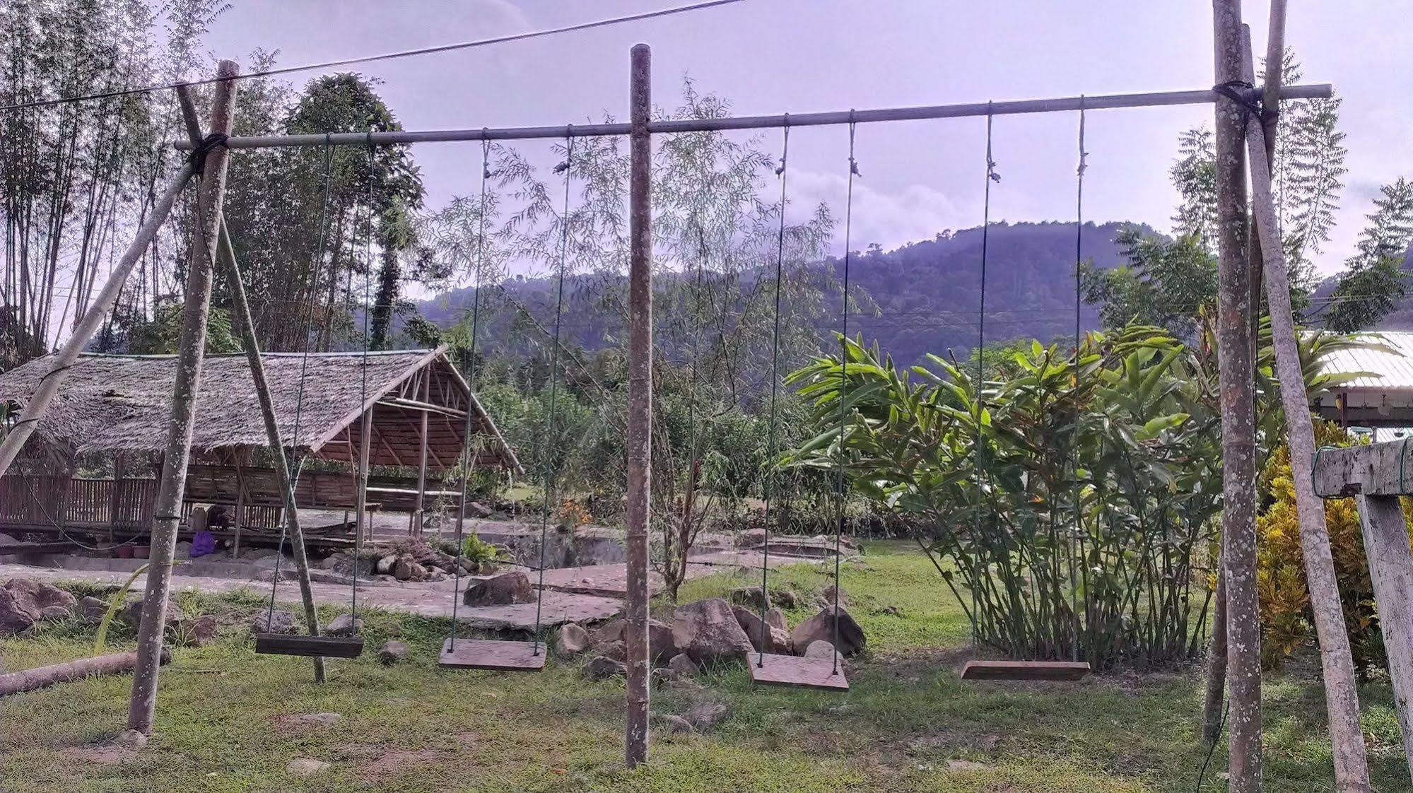 Kinabalu Poring Vacation Lodge Kampung Poring ภายนอก รูปภาพ